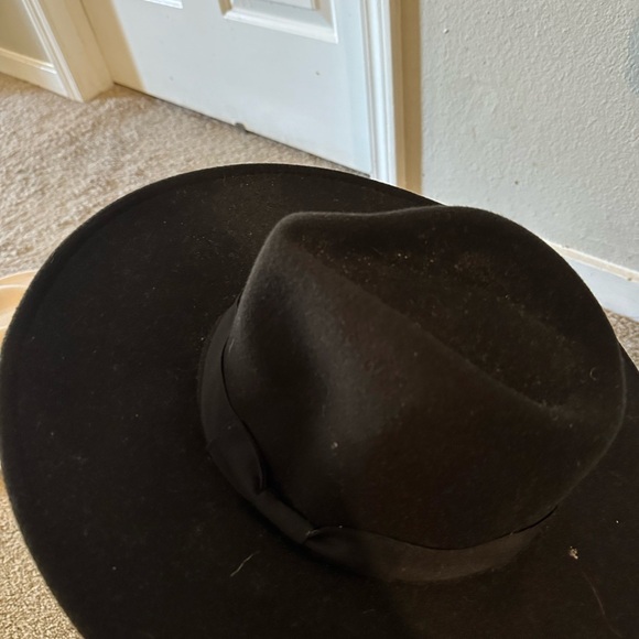 Hat - Picture 2 of 3